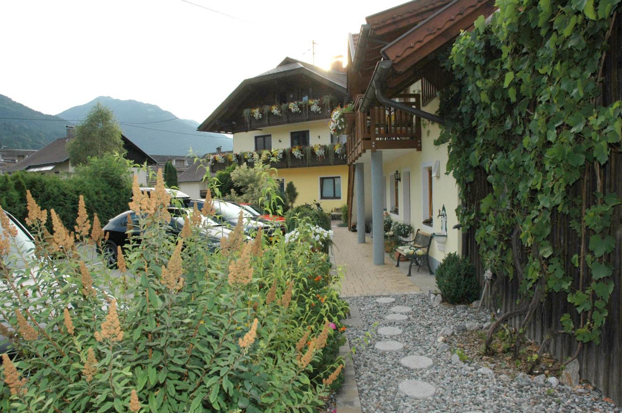 Gaestehaus Berger Tröpolach エクステリア 写真